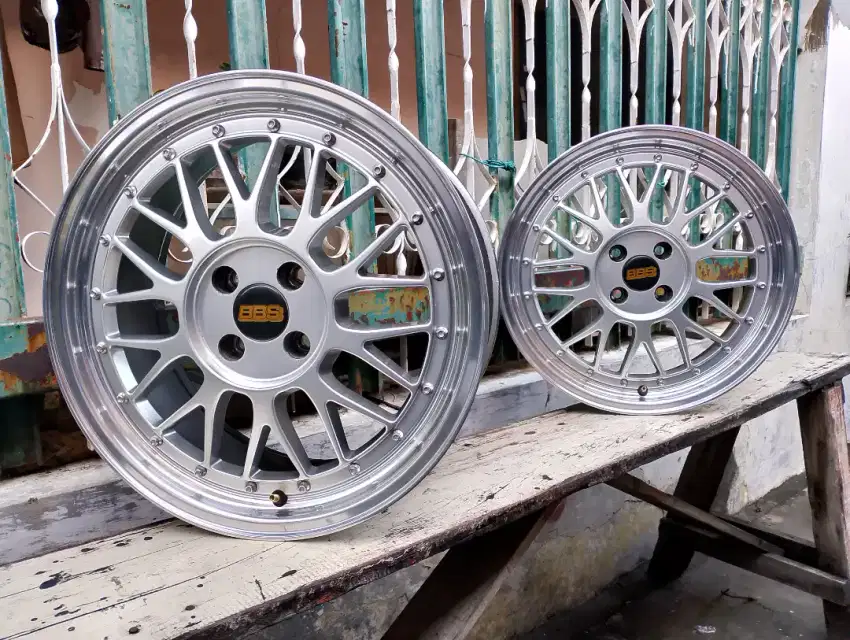 BBS LM RING 17 4X100 BEKAS