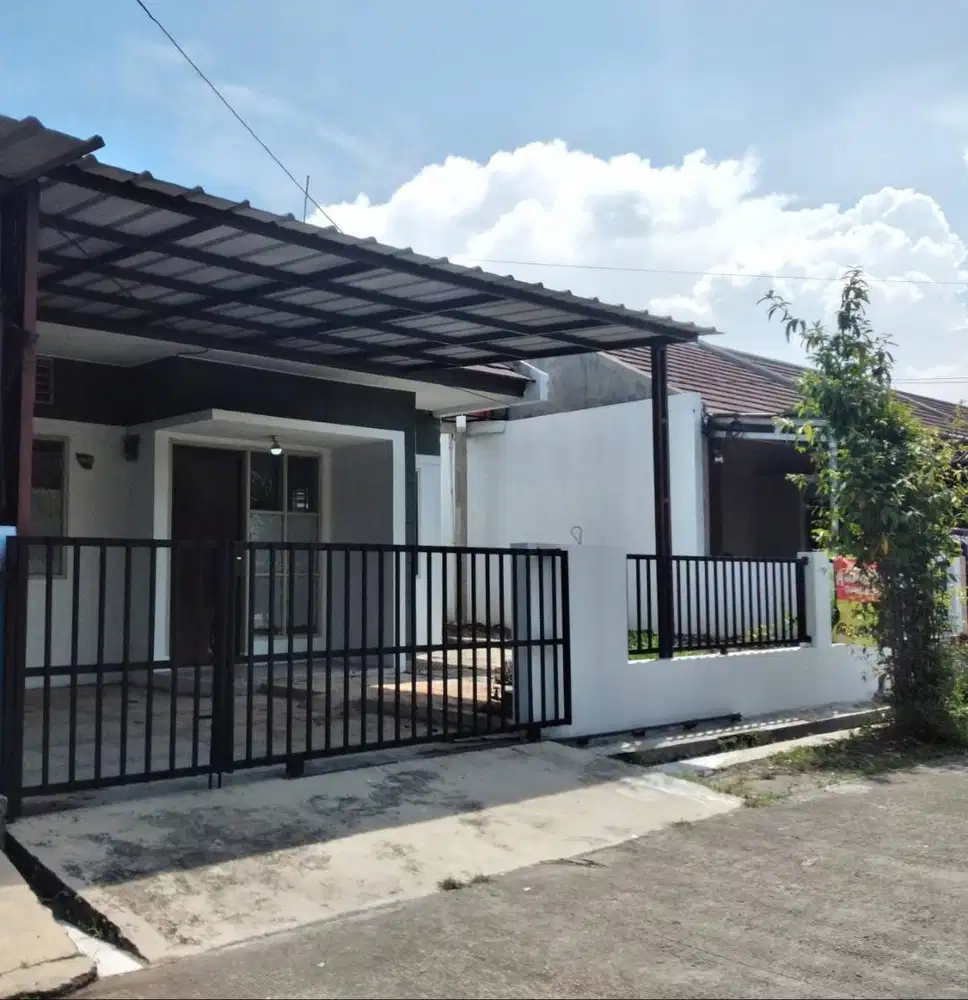 Dijual Rumah Taman Kopo Katapang Blok N Luas 140m2