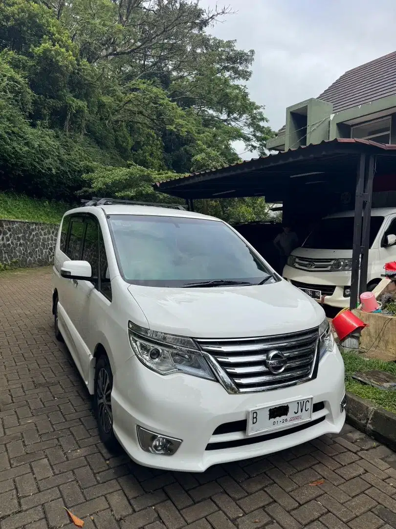 2015 Nissan Serena 2.0 Highway Star MPV