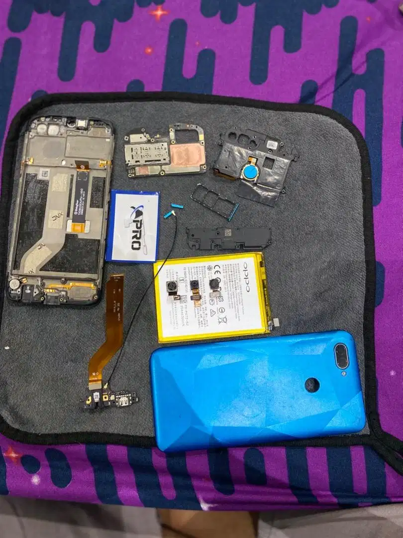 Jasa pergantian LCD dan sparepart hp lainnya