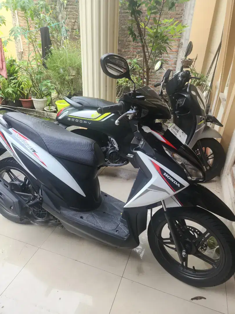 Dp100rb Vario 110 hitam putih 2019 gbm