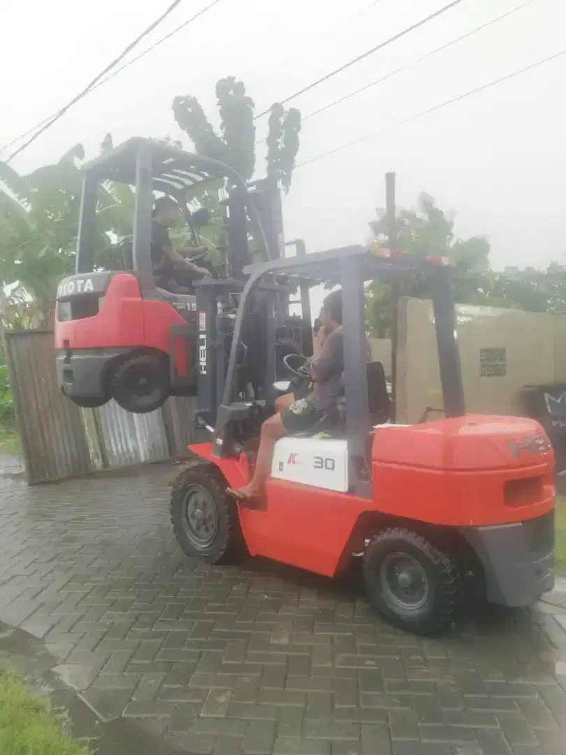 Forklift helli 3 ton