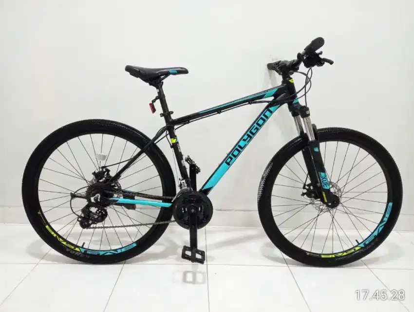 sepeda MTB Polygon cascade 4 ukuran 27.5 frame M