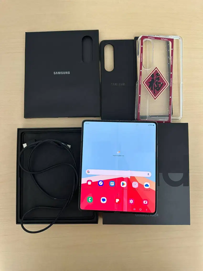 Samsung Galaxy Z Fold 4 RAM 12gb/256gb Graygreen Like New SEIN + Case