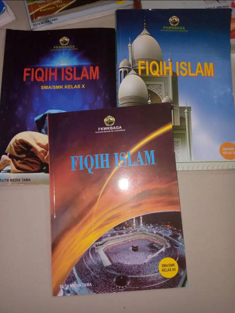 Paket buku Fiqih (second) kelas X, XI ,XII