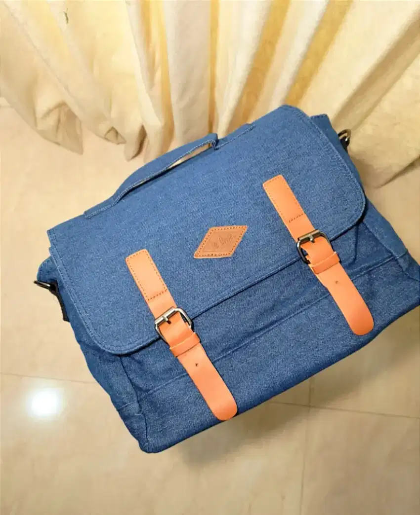 Tas Bahu Selempang Messenger Denim Lee Cooper Levis BNWT Eiger Tumi