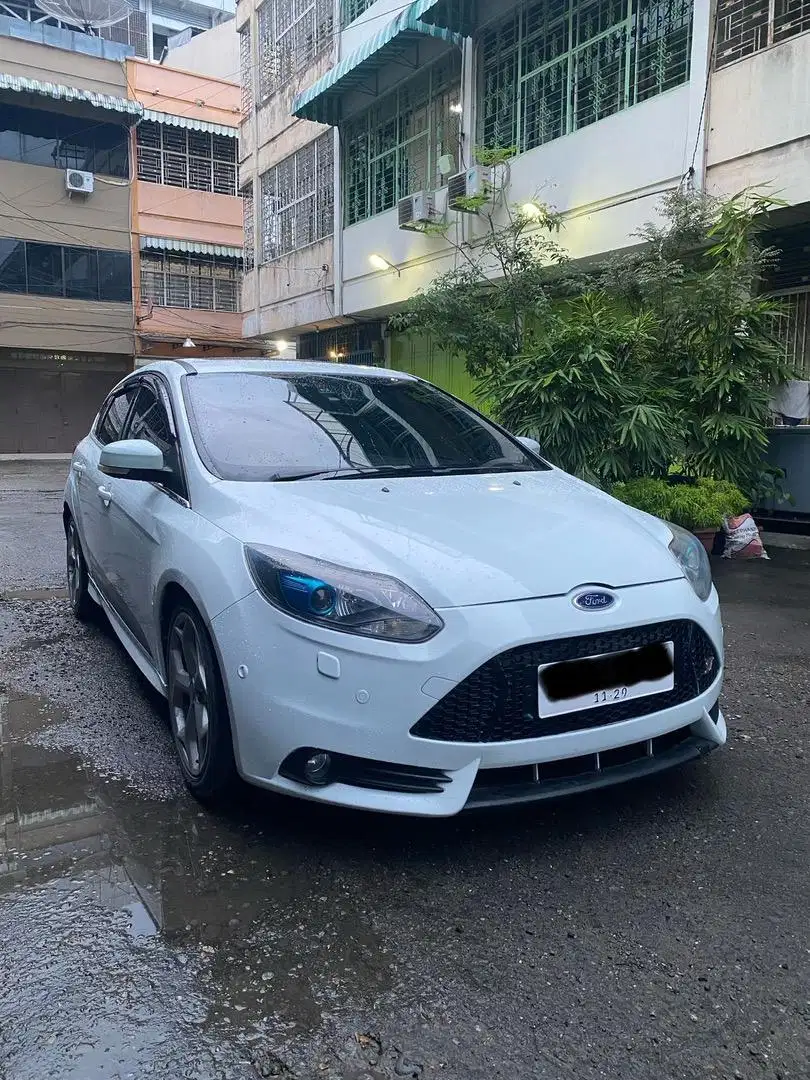 Ford Focus MK3 ST 2013 Automatic Bensin Pribadi