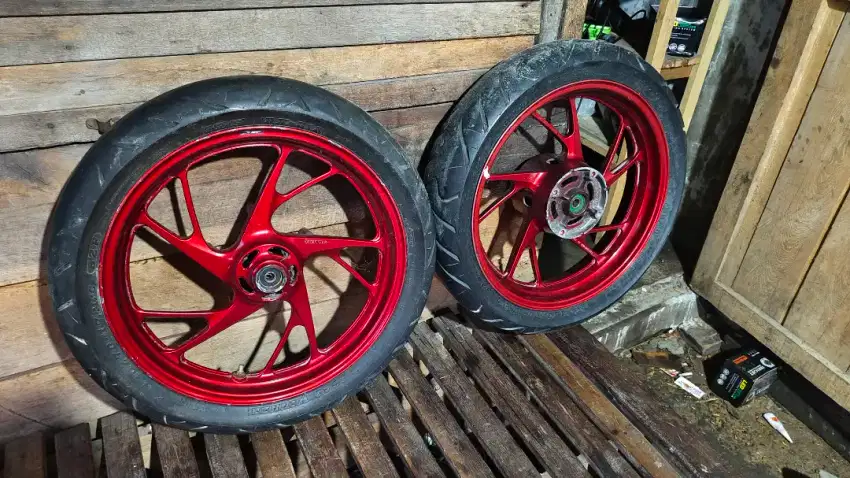 VELG DAN BAN CB150R