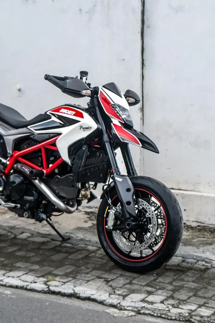 Collector Bike : Ducati Hypermotard 821SP / 821 SP FP ATPM