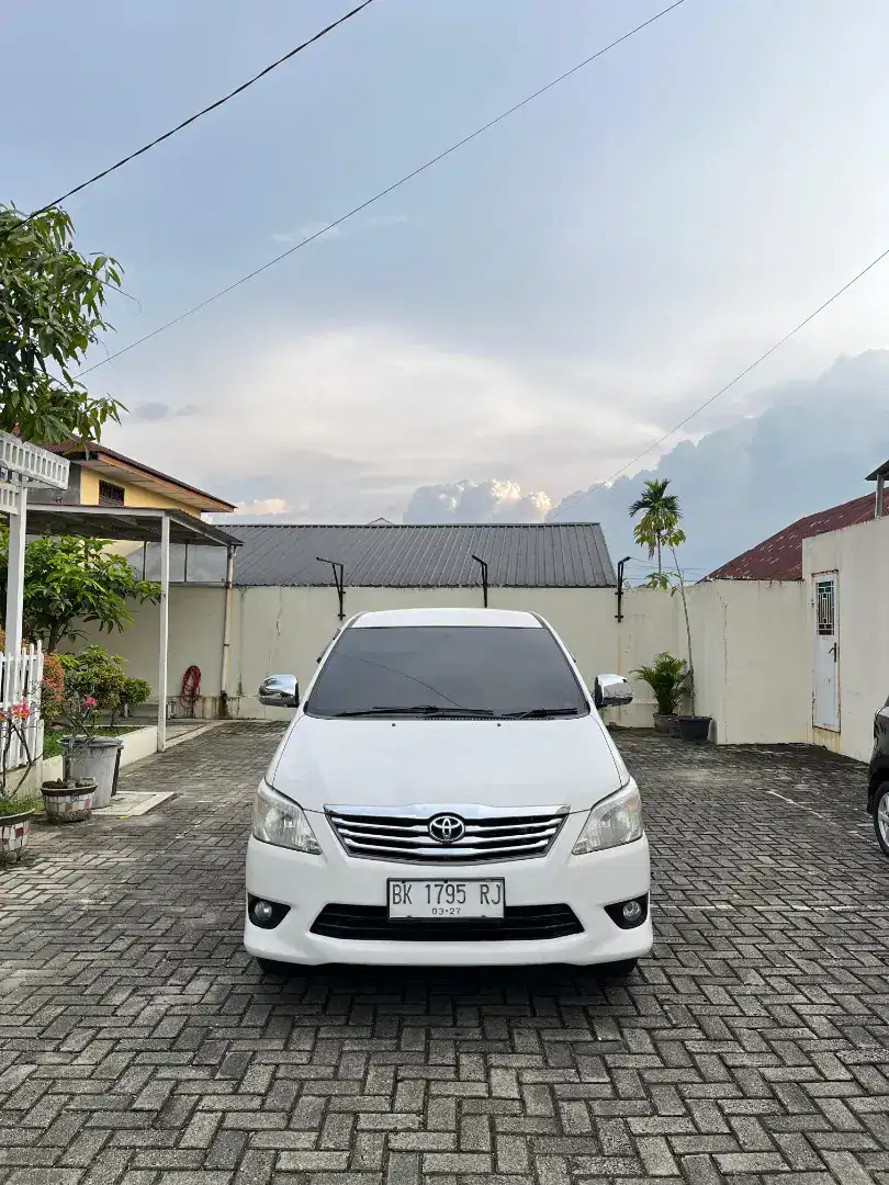 Kijang Inova 2.5 G M|T 2012