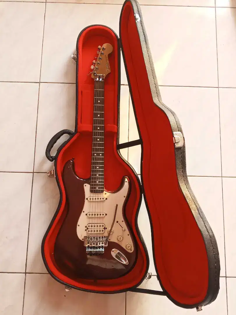 Gitar merk fender floydrose stratocastr std series HSS asli ori mexico