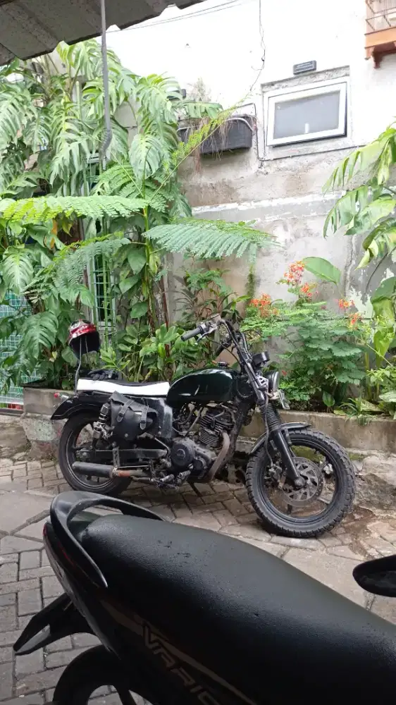 Motor Custom XLCH, British, Chopper