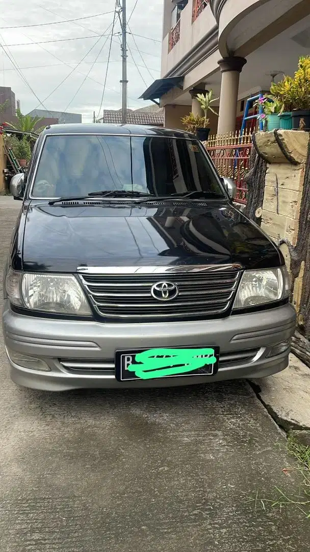 DIJUAL KIJANG KRISTA 2004 MT ISTIMEWA