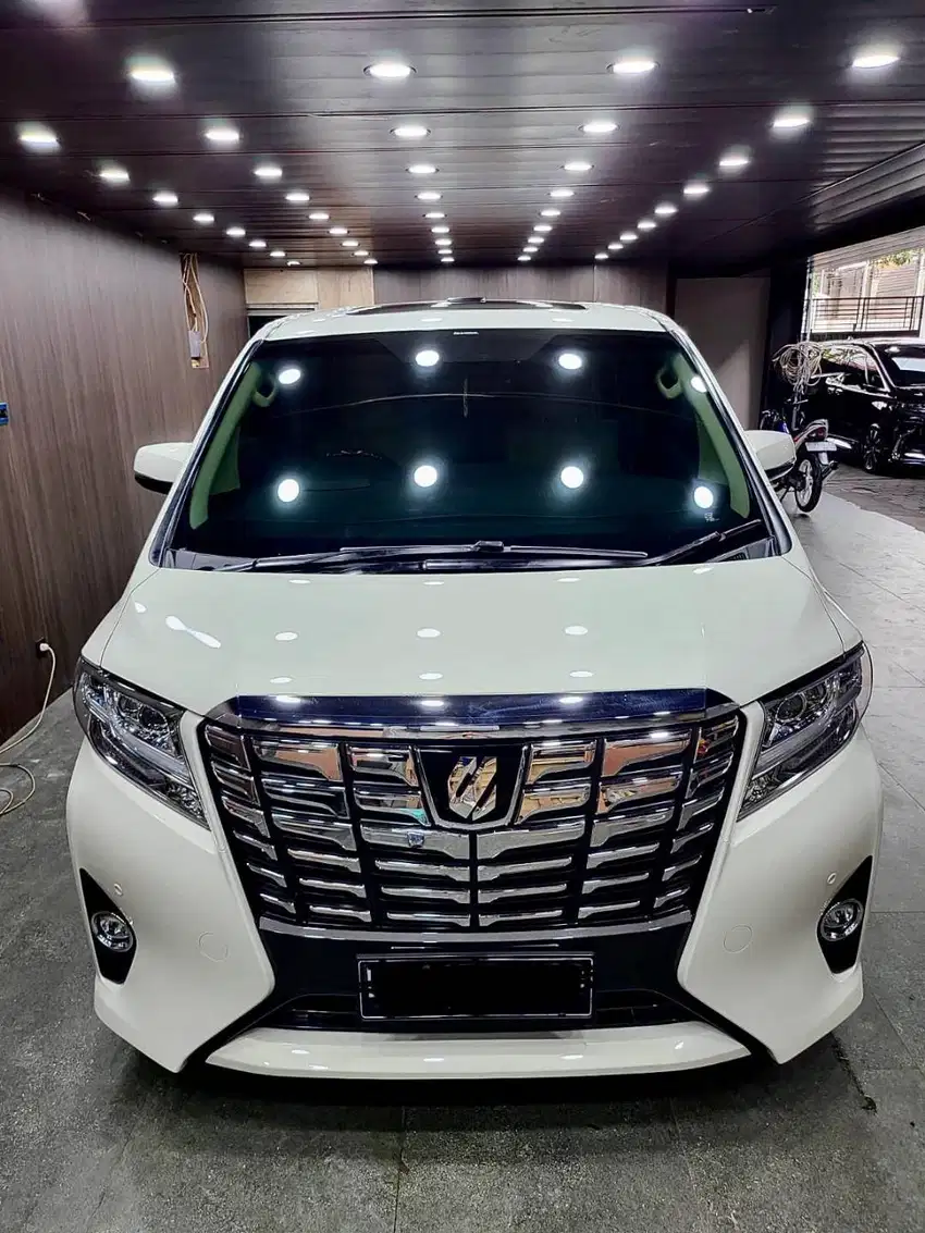 Toyota Alphard 2016 Plat H an Sendiri low km