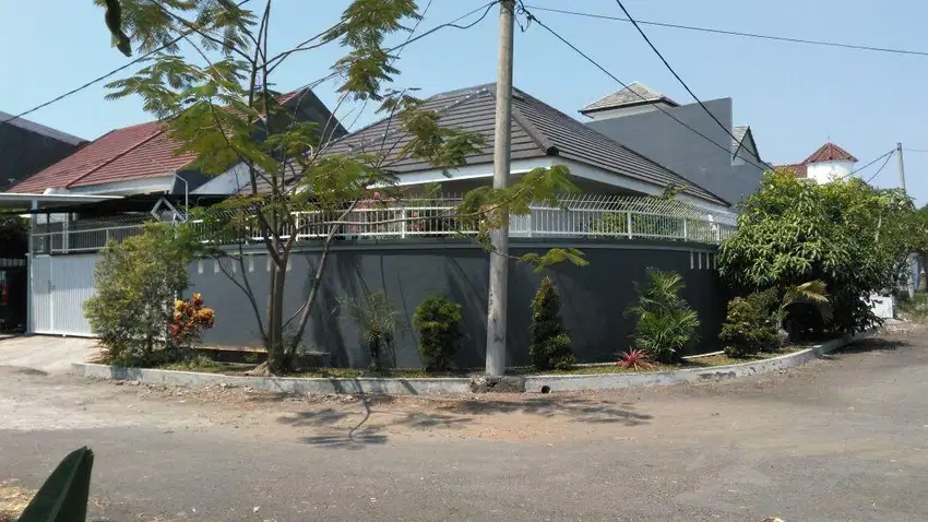 RUMAH HOOK MINIMALIS