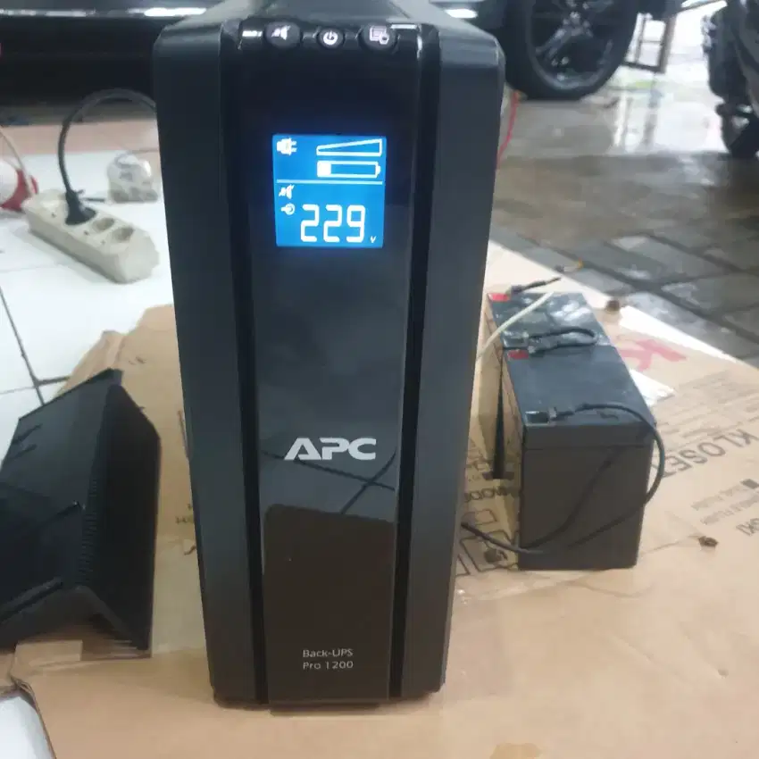 Ups apc 1200va 24volt