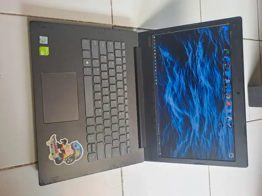 Lenovo Ideapad 80XG i3-6006U Nvidia 2GB 8GB RAM 240 SSD