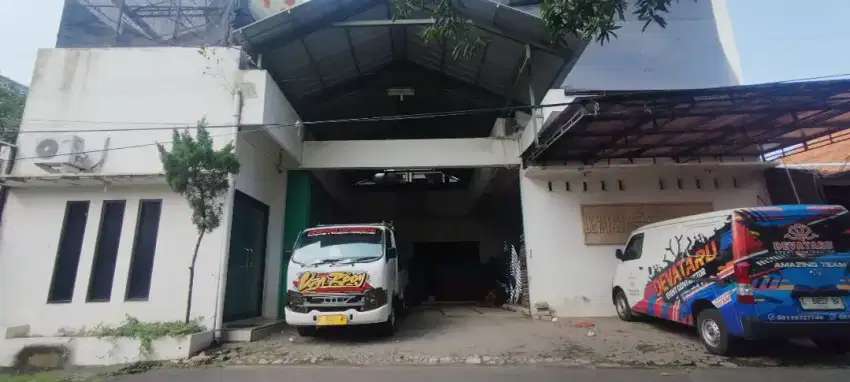 DI JUAL BANGUNAN KANTOR/GUDANG