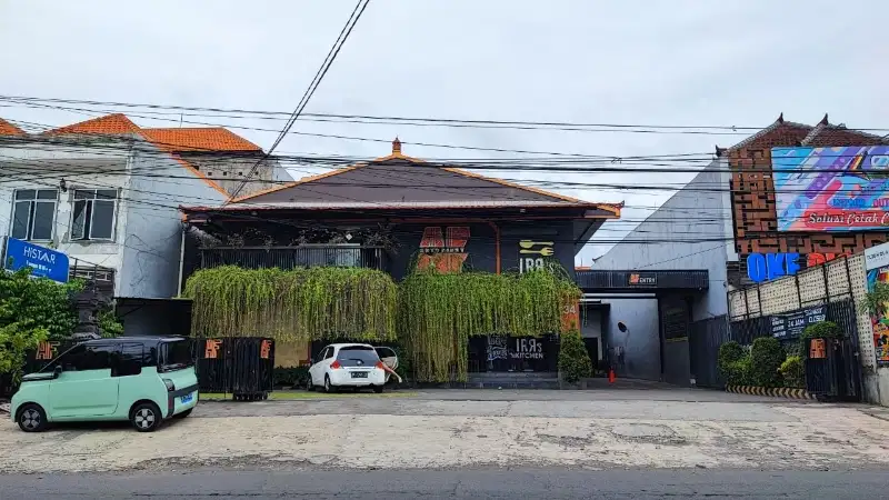 Ruko ex Cafe dan Car wash Renon Denpasar Bali