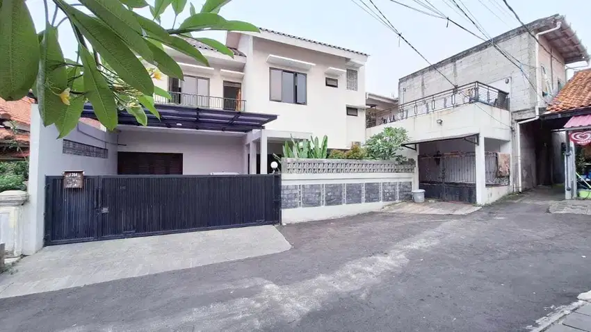 Di Jual Rumah Modern Siap Huni di Cinere, Pondok Labu