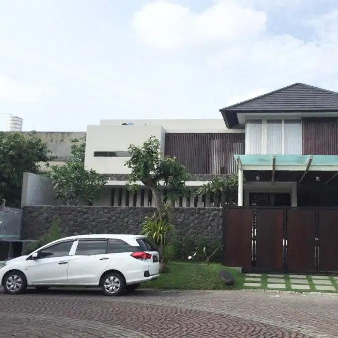 Rumah ala Villa Graha Family