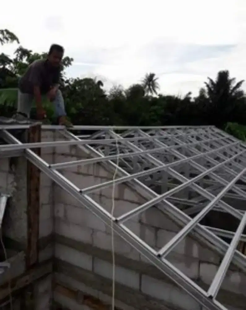 Rangka rumah baja ringan