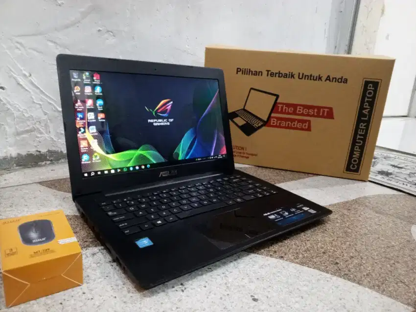 Di Jual Cepat Laptop Asus slim, ram 8, SSD 256, normal