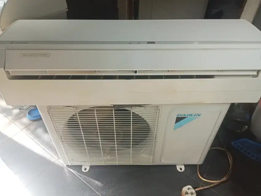 Jual AC bekas kondisi normal