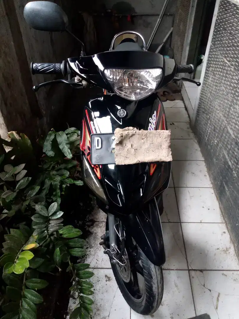 Jl.Mio Sporty 2005 wrna Hitam Mulus.