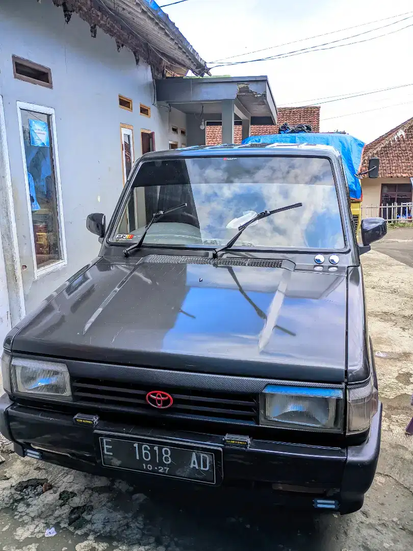 TOYOTA kijang Grand tahun 1994