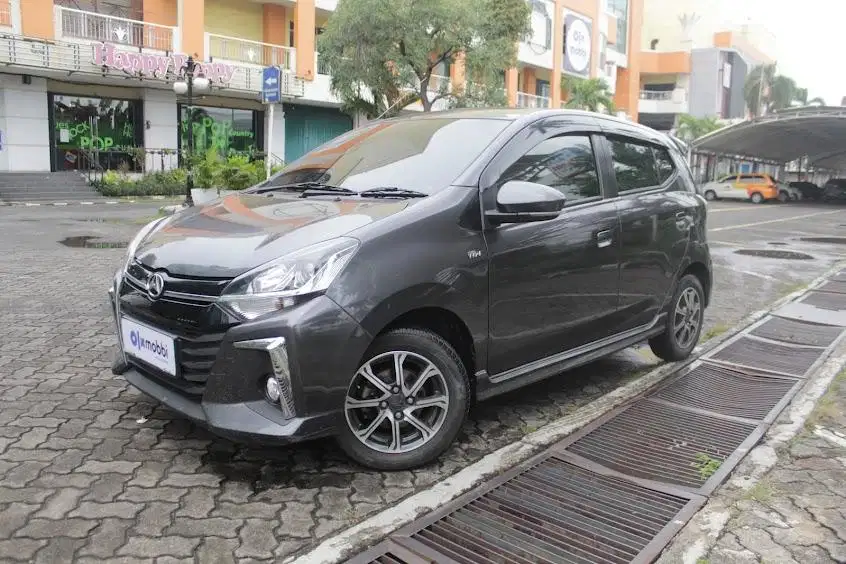 Pajak Panjang - Daihatsu Ayla 1.2 R Bensin-AT 2022