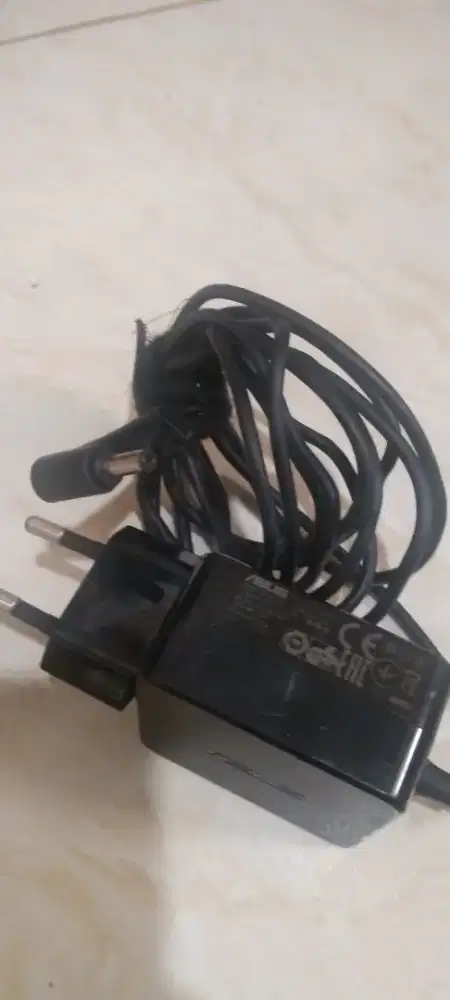 ADAPTOR ASUS LAPTOP