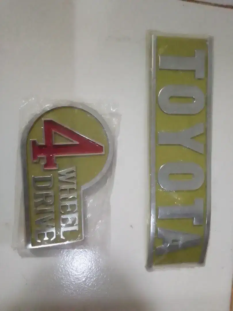 Hardtop emblem KW