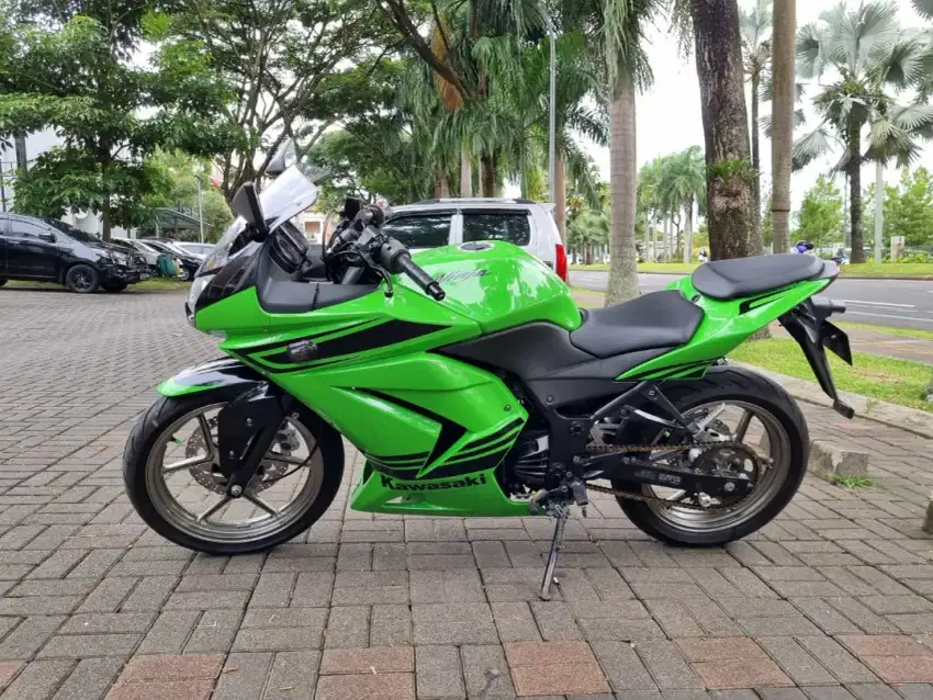 Ninja 250 Spesial Edition tahun 2011