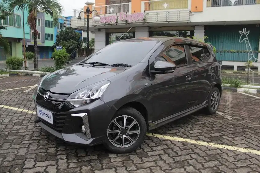 Pajak Panjang - Daihatsu Ayla 1.2 R Bensin-AT 2022