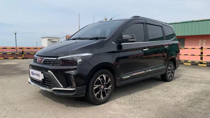 DP RENDAH - Wuling Confero S 1.5 L Lux Plus Bensin-MT 2021