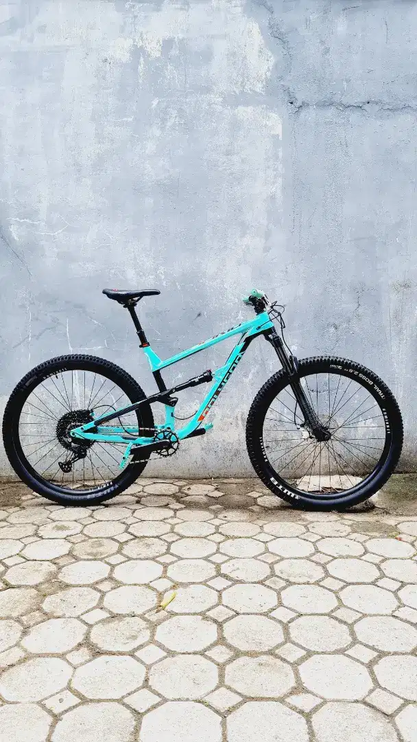 Polygon siskiu T7 Special Edition