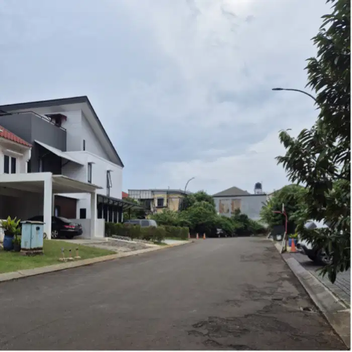 Dijual rumah 2lt di Kota Wisata