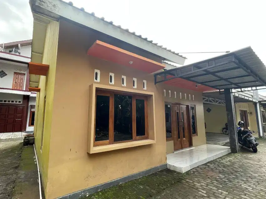 DIKONTRAKKAN Rumah 2 Kamar Tidur