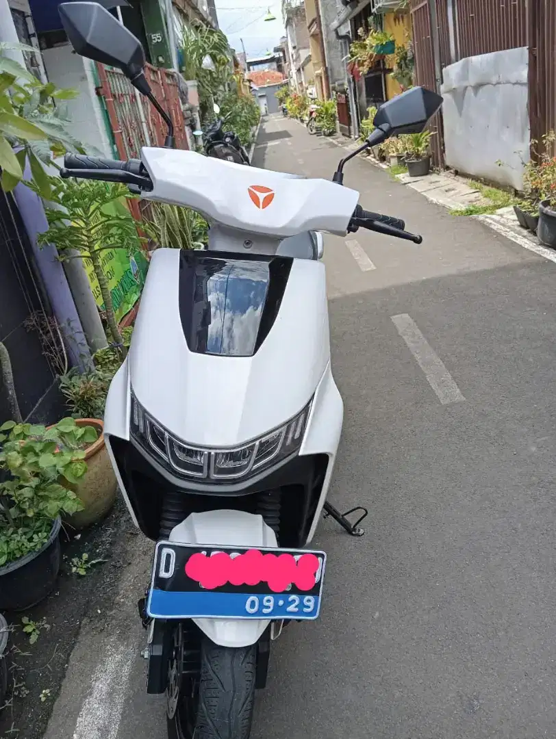 Motor Listrik Yadea T9