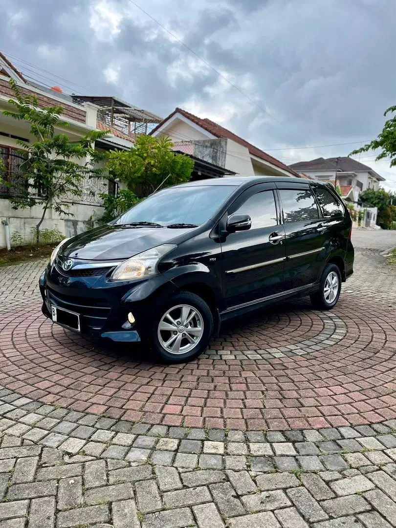 Avanza Veloz 1.5 AT 2013