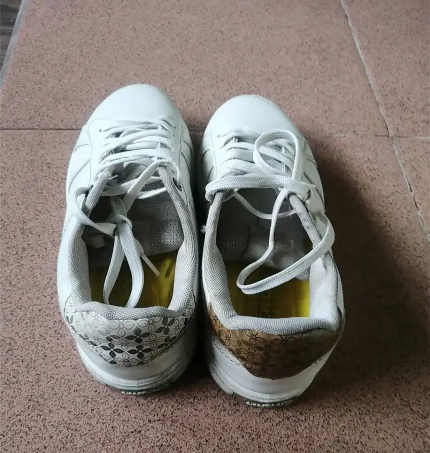 Sepatu size 41 lok Solobaru