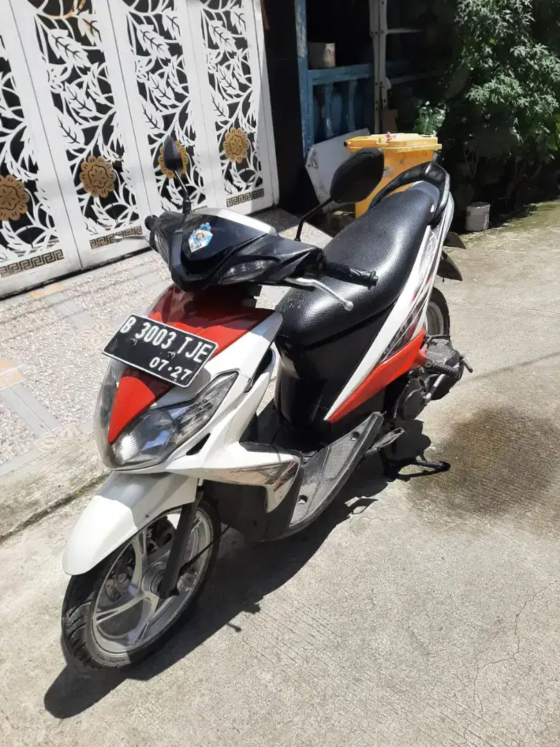 Yamaha Xeon 2011 ss lengkap mesin bagus stater tokcer plat B DKI