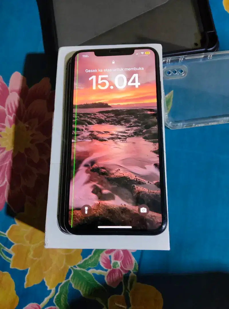 Jual iPhone xs max 256 gb