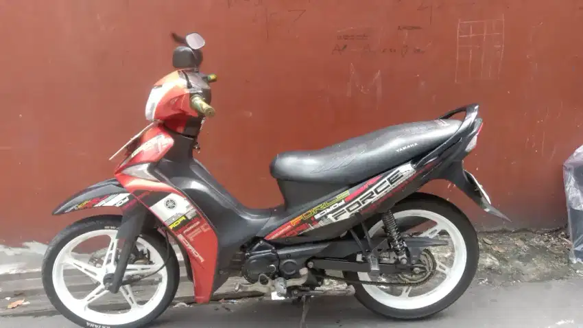 Yamaha Vega force THN 2014 merah mesin halus pajak hidup surat lengkp