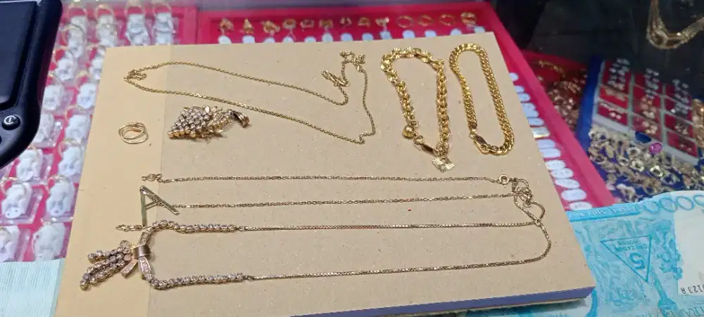 TERIMA JUAL -BELI EMAS DAN BERLIAN DAN BUY-BACK ANTAM