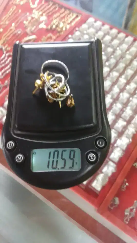 TERIMA JUAL -BELI EMAS DAN BERLIAN DAN BUY-BACK ANTAM