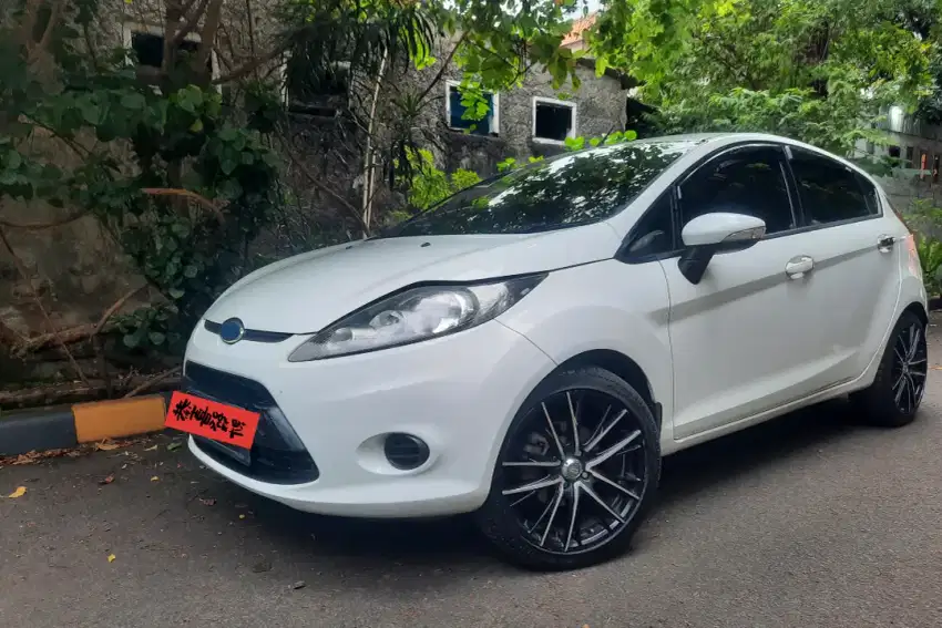 FORD FIESTA 1.4 M/T GOOD CONDITION