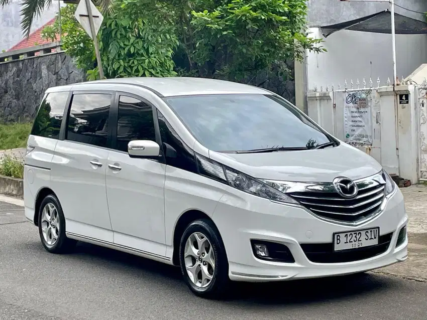 Mazda Biante 2.0 Skyactive AT 2014 Putih (Garage88 Kebayoran)