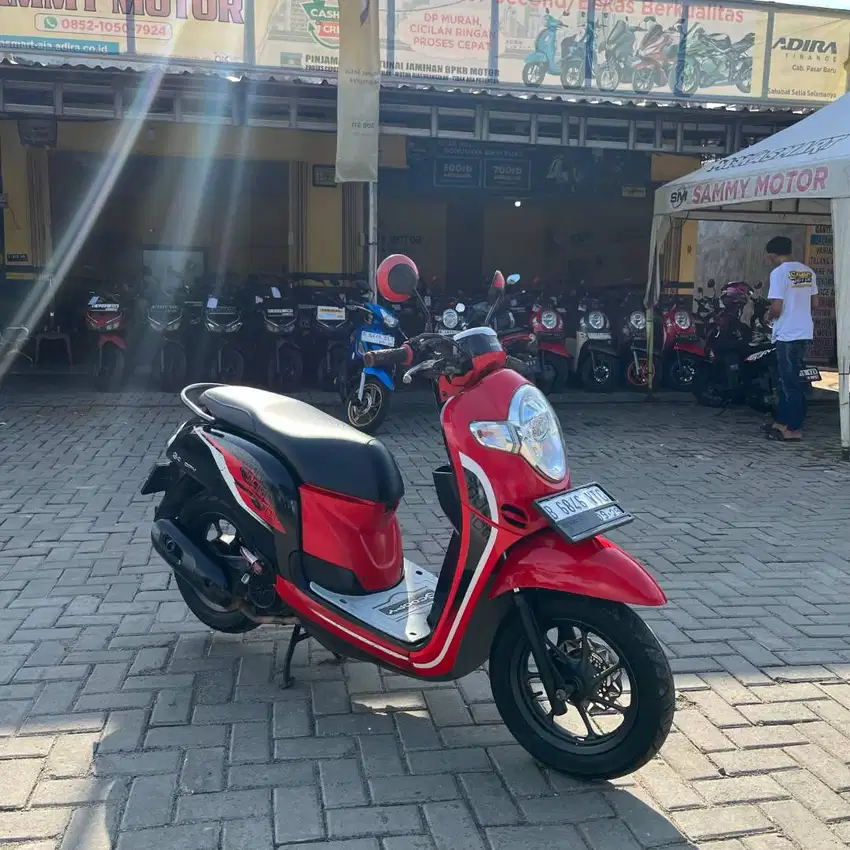 HONDA SCOOPY ESP 2019